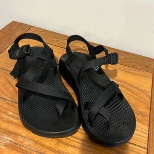 Chaco black sandals mens size 13.